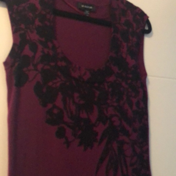 Le Chateau sleeveless sweater - Picture 2 of 2